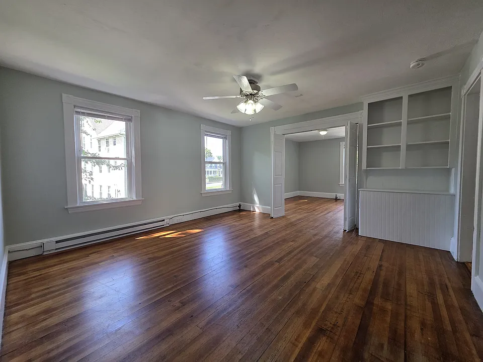  408 Winter St 2ndflr 3b/1b Renovated Balcony Hardwoods Smpetok Garage