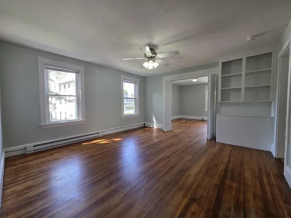 408 Winter St 2ndflr 3b/1b Renovated Balcony Hardwoods Smpetok Garage, 408 Winter St #2, Woonsocket, RI 02895