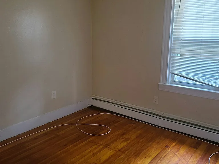 31 Moore St #1 — Photo 7