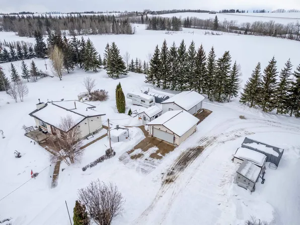 3814 50th St, Smoky Lake, AB T0A 3C0