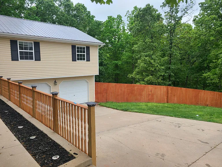 15400 Triangle Ln — Photo 24