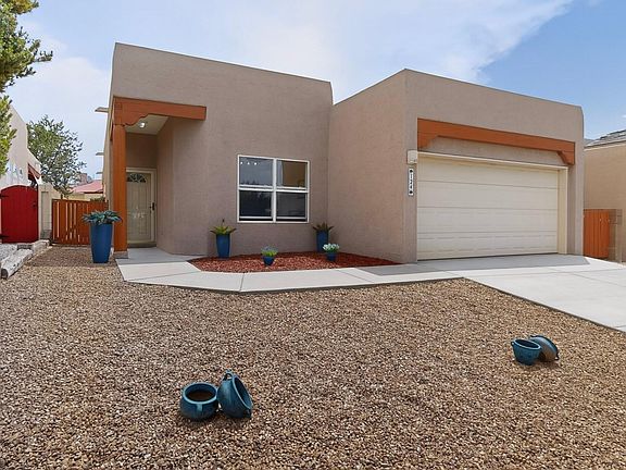 4th image of 124 Tierra Del Sol Loop