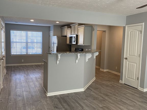 4th image of 3557 Nightshade Dr