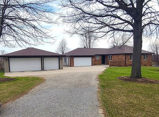 585 40th Ave, Pleasantville, IA 50225
