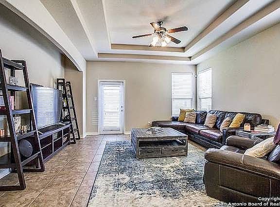3rd image of 3619 Willow Walk
