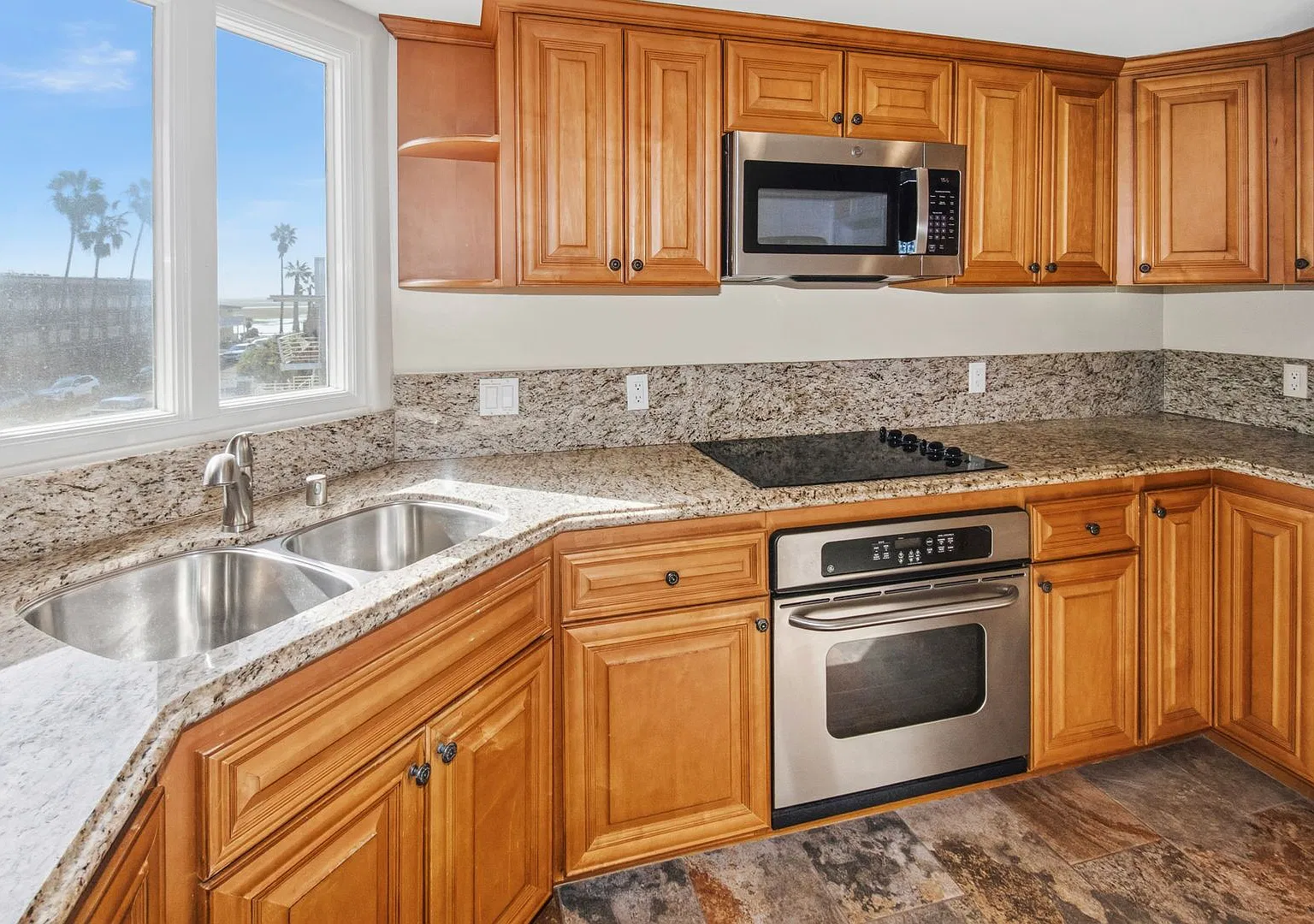 Coastal Living at Its Best Beautiful Townhome with Ocean Views, Just Steps from the Beach! — Photo 4