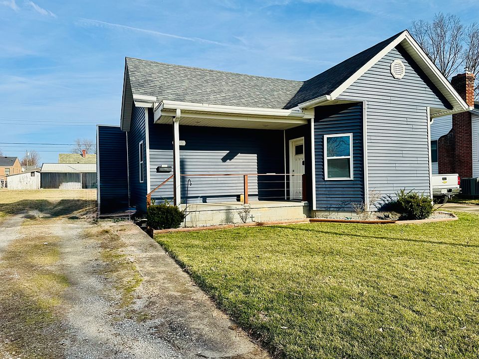 1st image of 815 Sarasota Dr