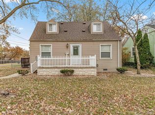 24196 Eureka Ave, Warren, MI 48091