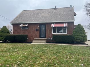 1010 Romary Ln, Louisville, OH 44641