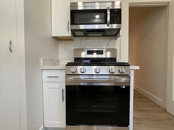5th image of 671 5th St W #691