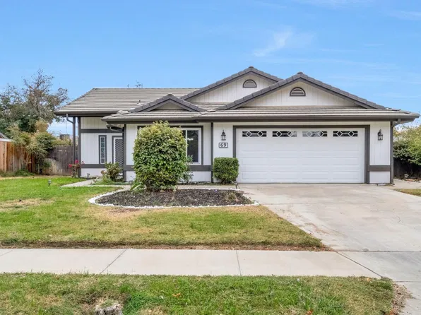 69 Cantebury Dr, Lemoore, CA 93245