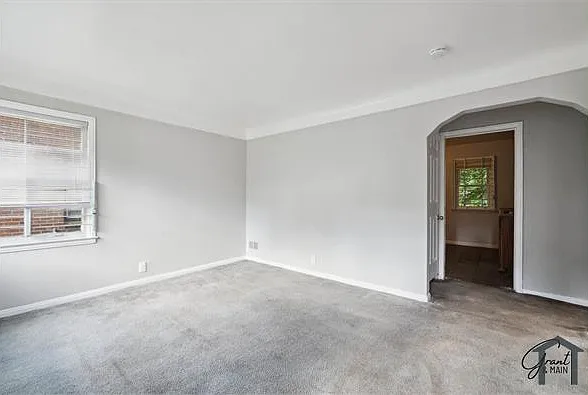 19401 Grandview St — Photo 6