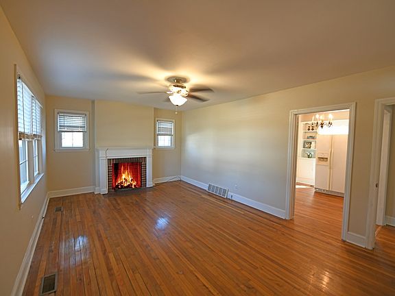 2nd image of 201 Bowles Ave