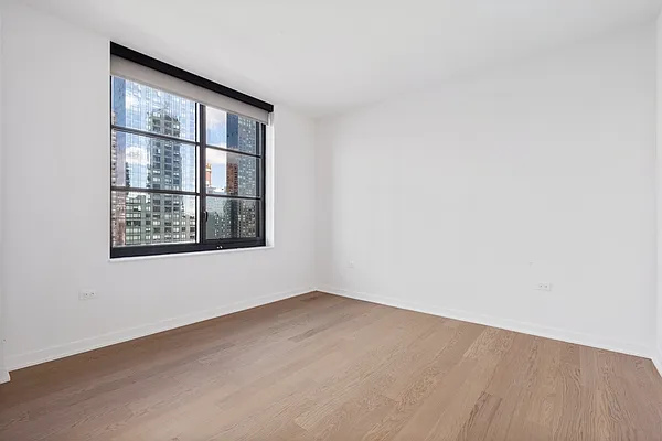 Rented by Greystar | media 22