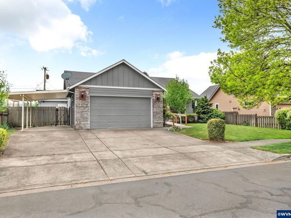 973 S St, Springfield, OR 97477