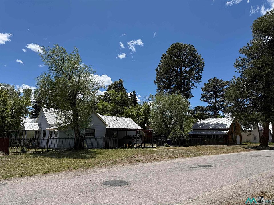 1st image of 301 Maple Ave