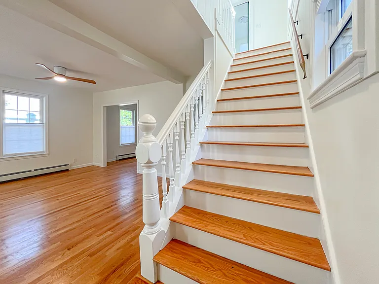 22 Crescent Ave — Photo 42