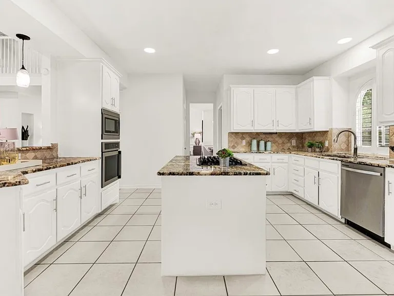 2810 Ashbury Dr #1 — Photo 21