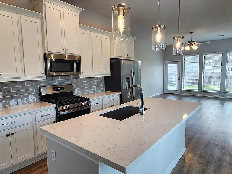 408 Los Olives Ln — Photo 11