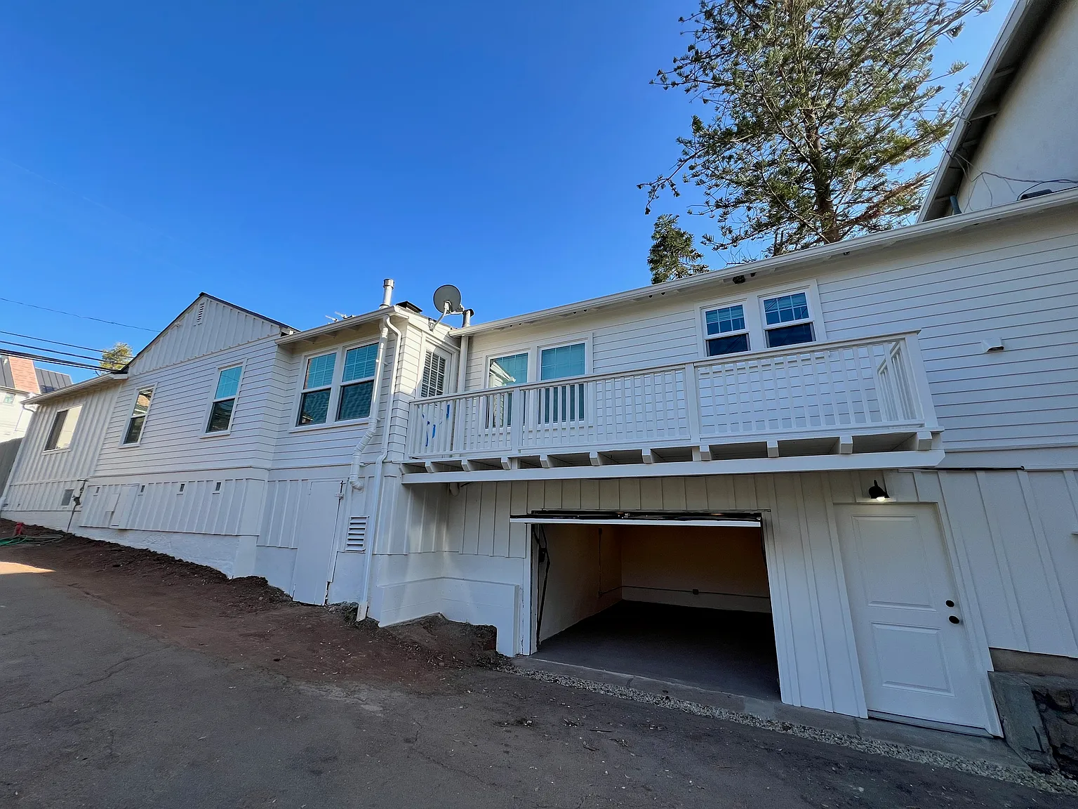 2 bed, $4,695 — Photo 4
