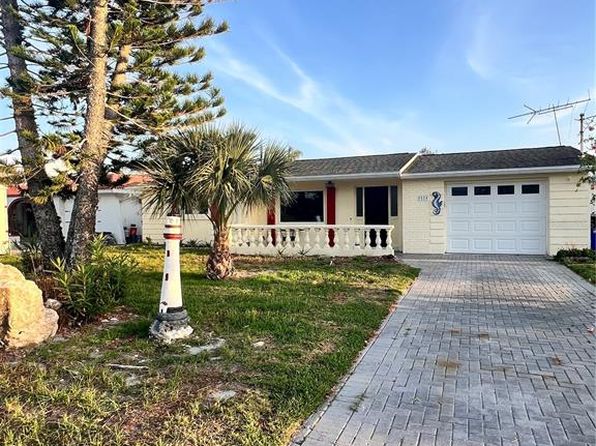 3924 Headsail Dr