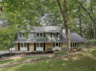 435 N Pine Top Pl, Bethlehem, PA 18017