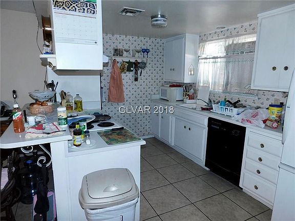 4th image of 3820 W Washington Ave