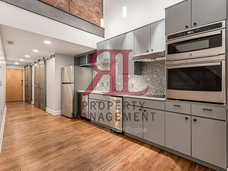 106 N High St #101 — Photo 13