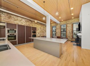 525 N Halsted St Unit 406, Chicago, IL 60642