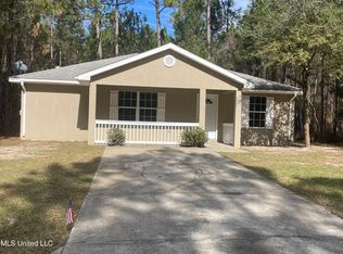 6098 W Ridley St, Bay Saint Louis, MS 39520