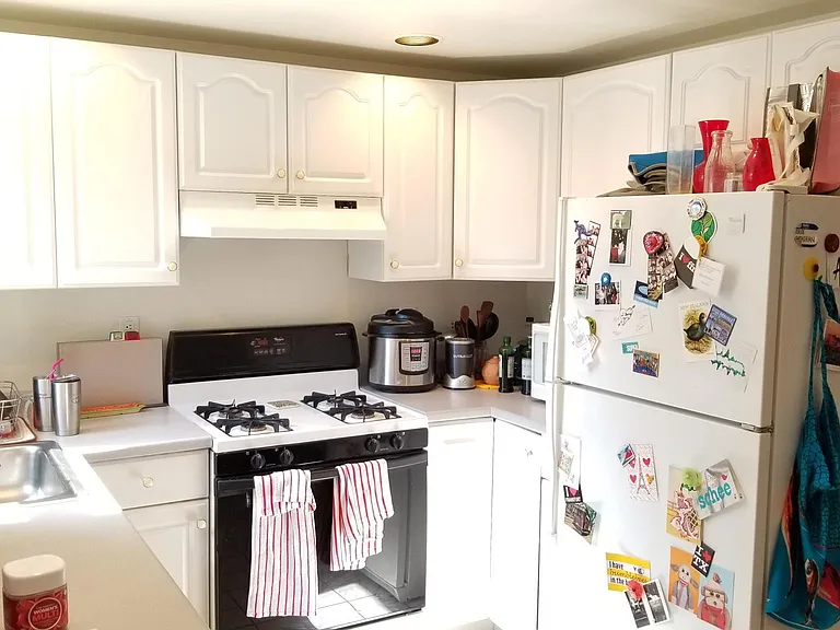 1119 William St #3 — Photo 3