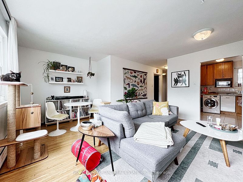Toronto House for rent - 2 Bedrooms — photo 8