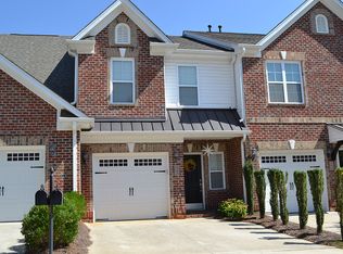 902 Queensbury Dr, Winston Salem, NC 27127