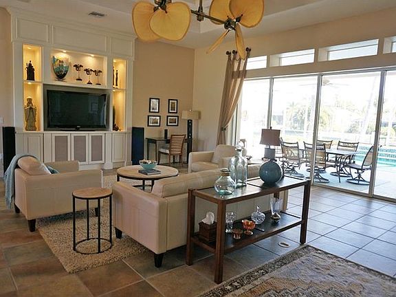 4th image of 28 Tropicana Dr