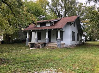 141 W Tyndal St, Aurora, MO 65605
