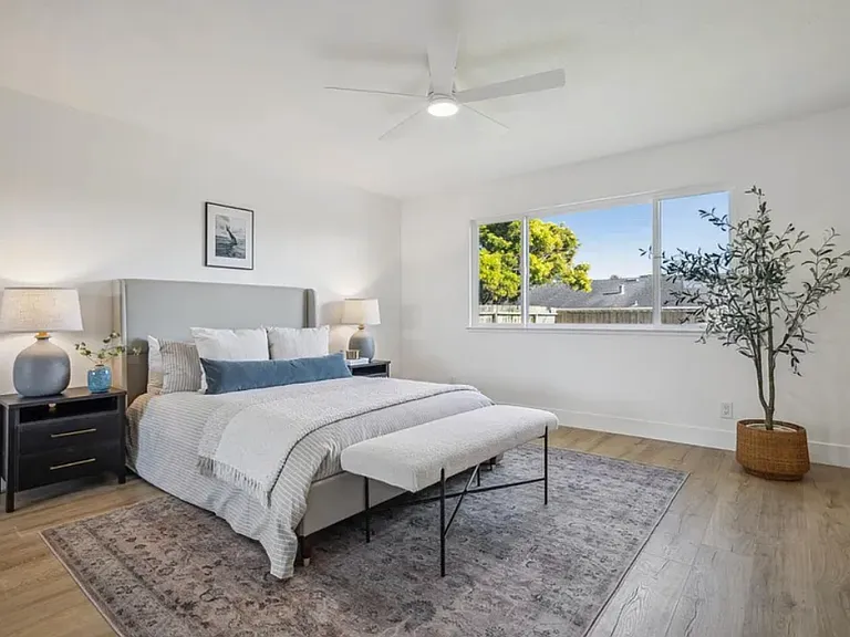 411 Beach Ave — Photo 12