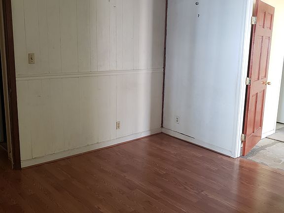 5th image of 600 Warwick Dr