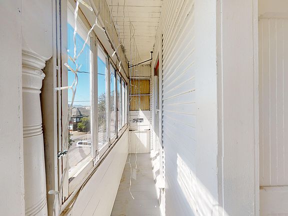 3rd image of 1723 Alabama St #2