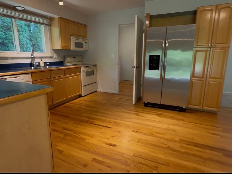 2387 Sanders Pl — Photo 12
