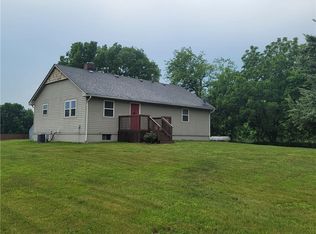 25605 E 291st St, Harrisonville, MO 64701