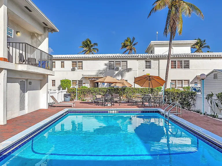 2115 N Ocean Dr #811 — Photo 7