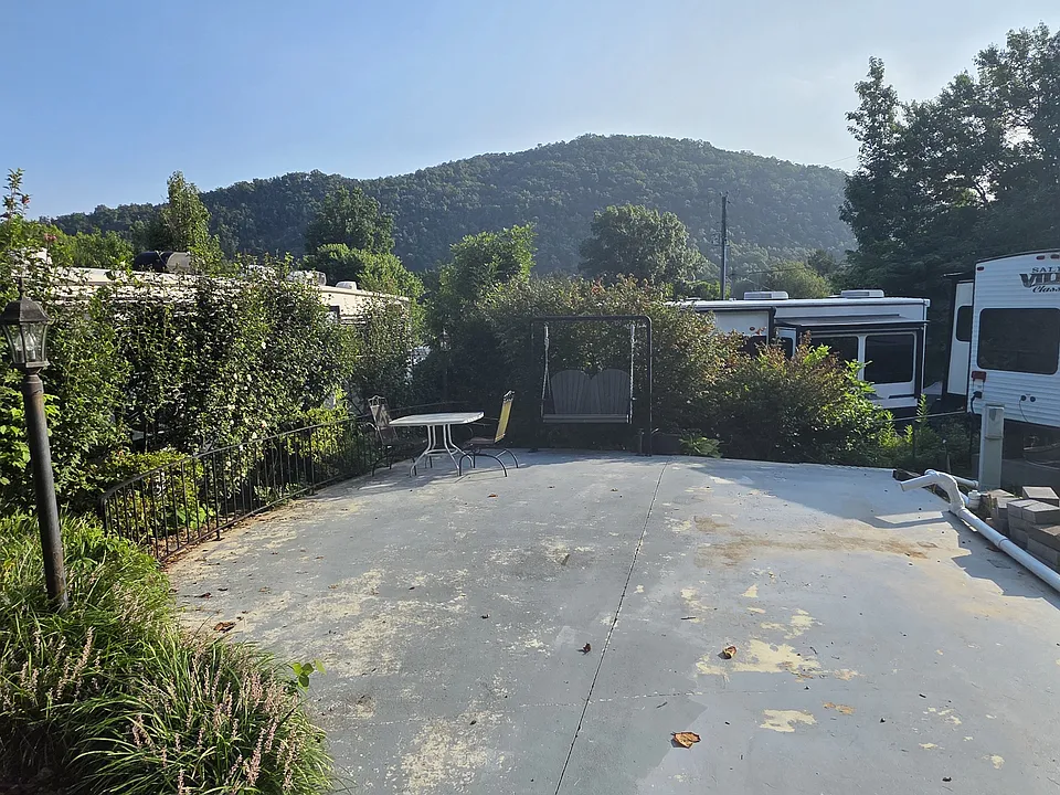 Building Photo 4