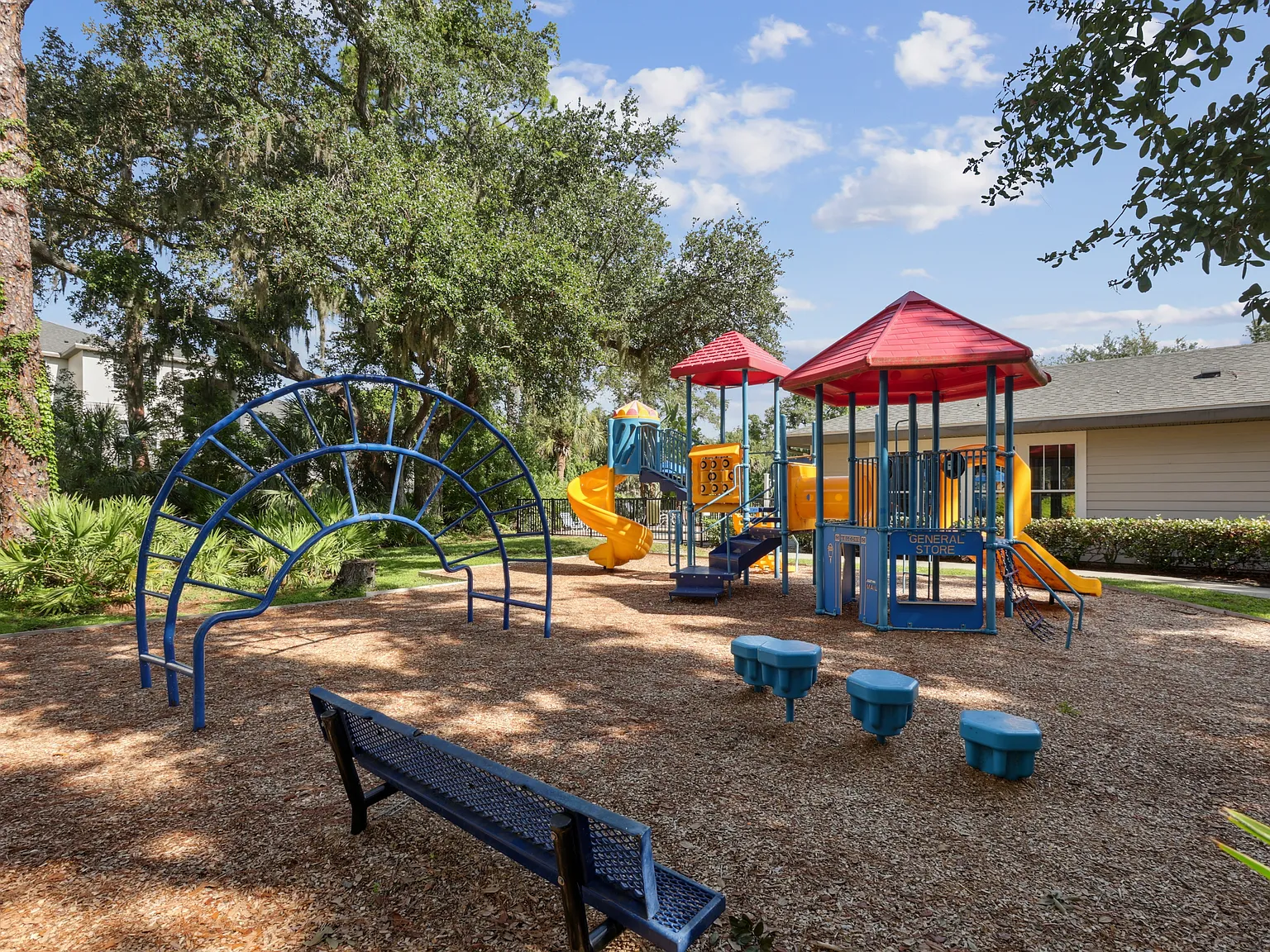 Grande Court Apartments at North Port — Photo 3