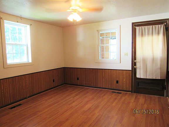 1107 W Walnut # 2 (5)_06152016