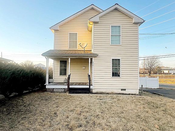 2nd image of 8461 Holman Ave