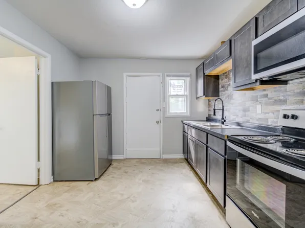 6811 Brower Ct, Saint Louis, MO 63134