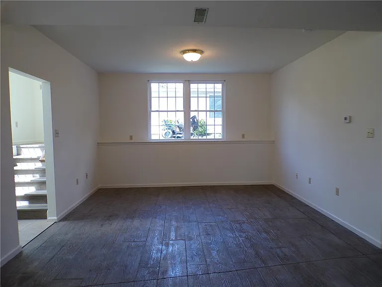 1624 W Whitehall St #1 — Photo 3