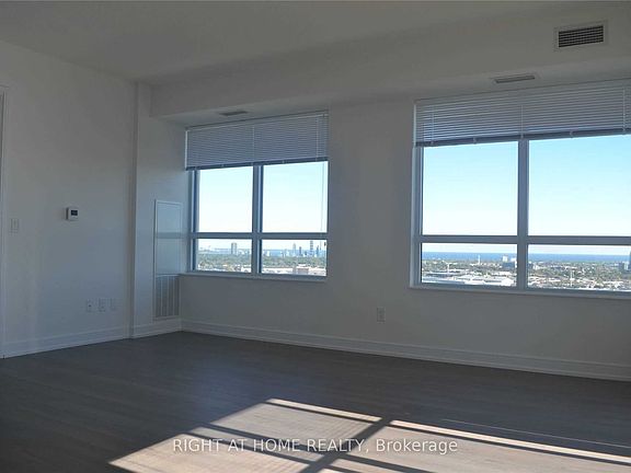 4th image of 20 Thomas Riley Rd Unit 2009
