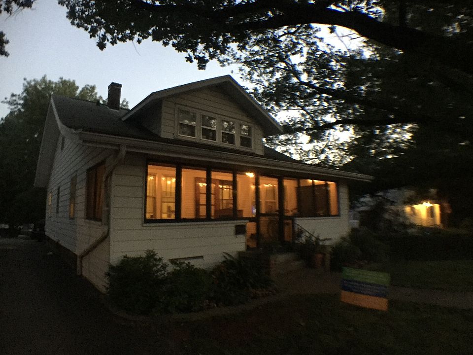 105 W Vernon