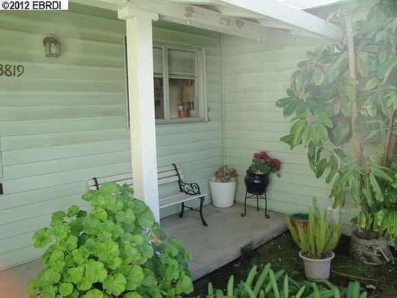 2nd image of 3819 Brookside Dr
